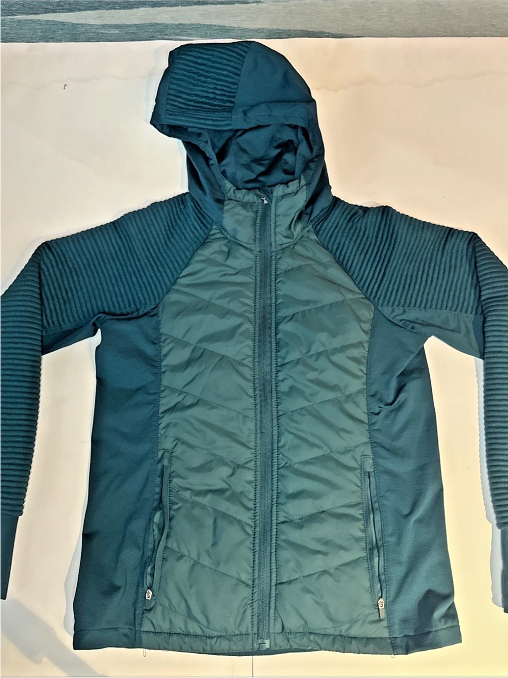 Teal Quilted Hooded Jacket women’s size M w/ pockets